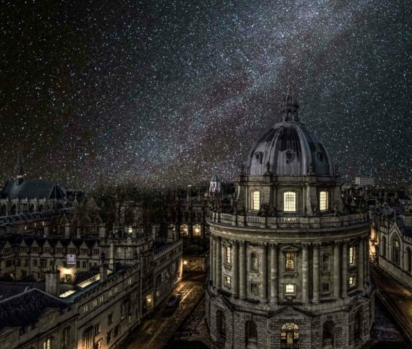 Web Design Oxford, Rare Form New Media, a night view of the Radcliffe Camera in Oxford